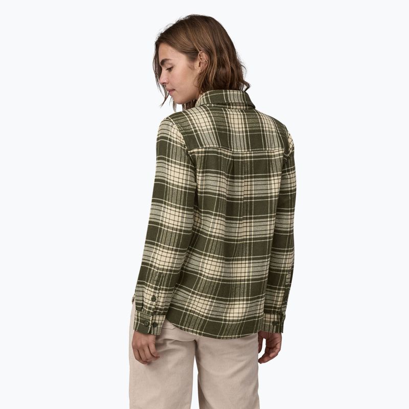 Women's Patagonia Fjord Flannel shirt cascade pine needle green 3