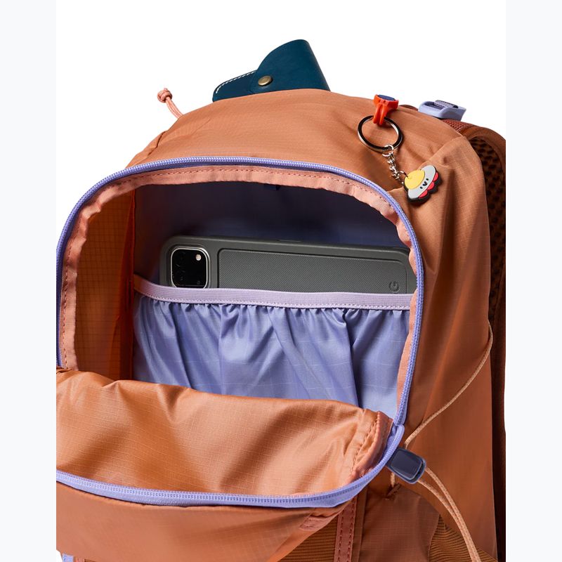 Hiking backpack Cotopaxi Elqui 24 and whiskey 4