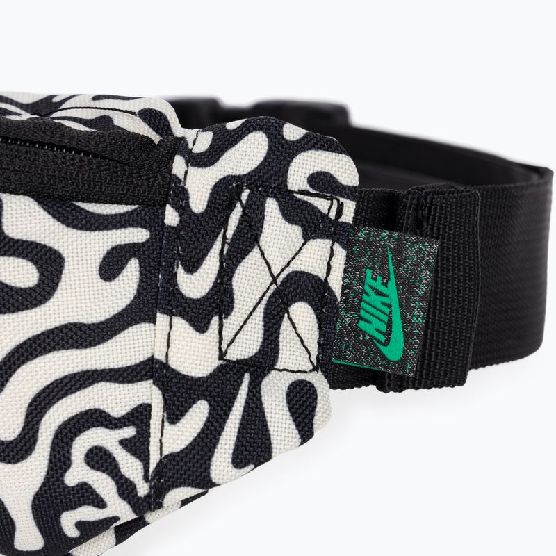 Nike Heritage Waistpack 3 l black/coconut milk/stadium green waistbag 5