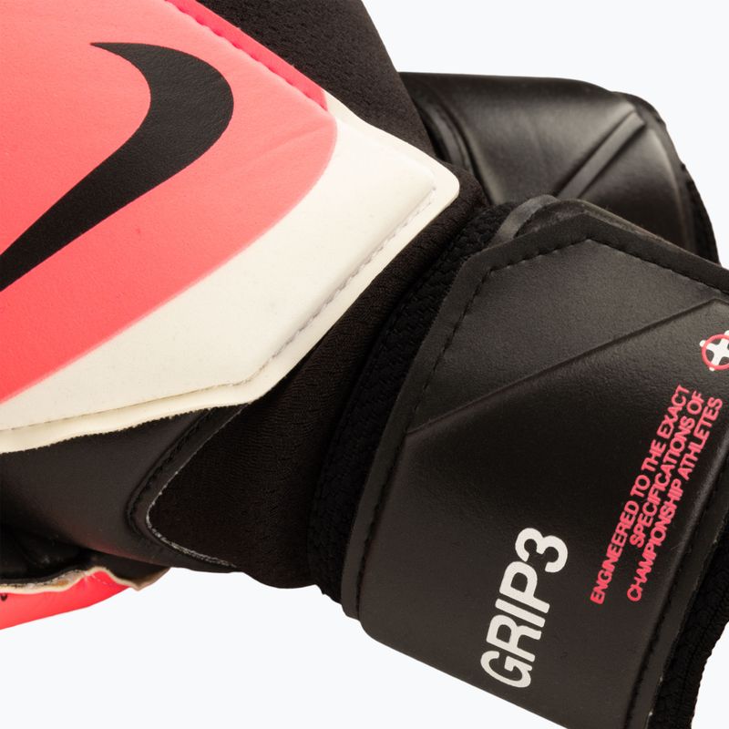 Nike Grip 3 black/sunset pulse goalkeeper glove 3