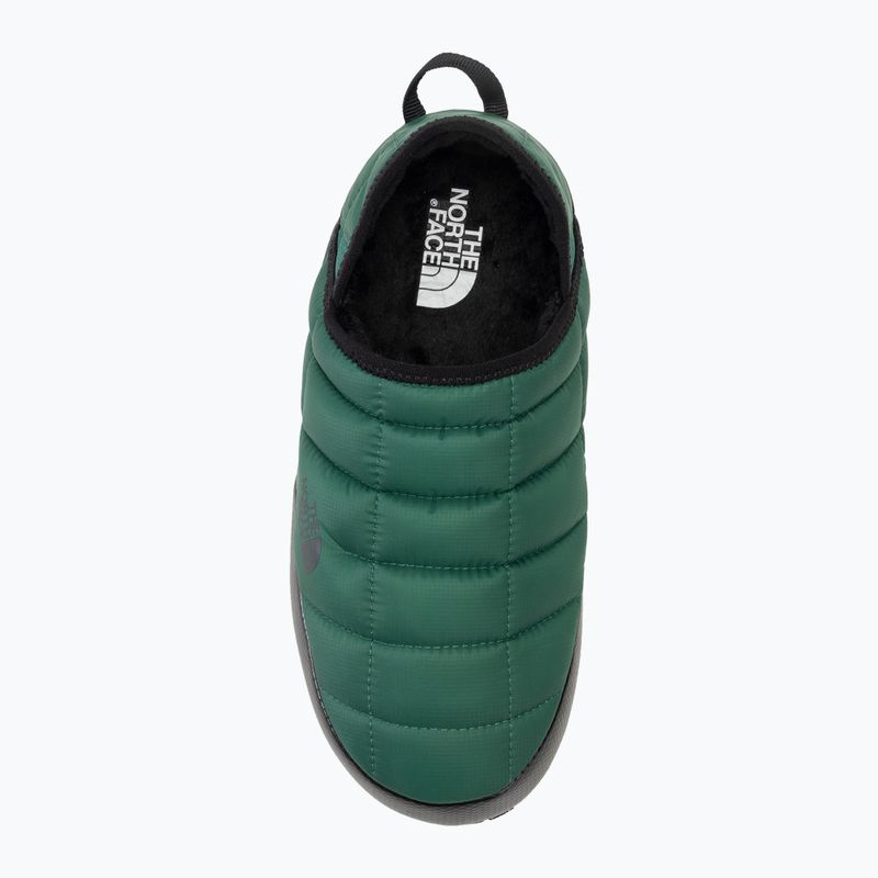 Women's slippers The North Face Thermoball Traction Mule V evergreen/black 5