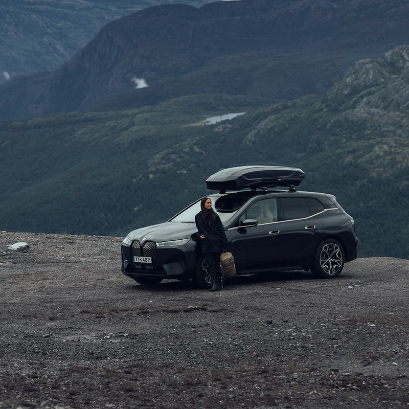 Thule Motion 3 M black glossy roof box 11