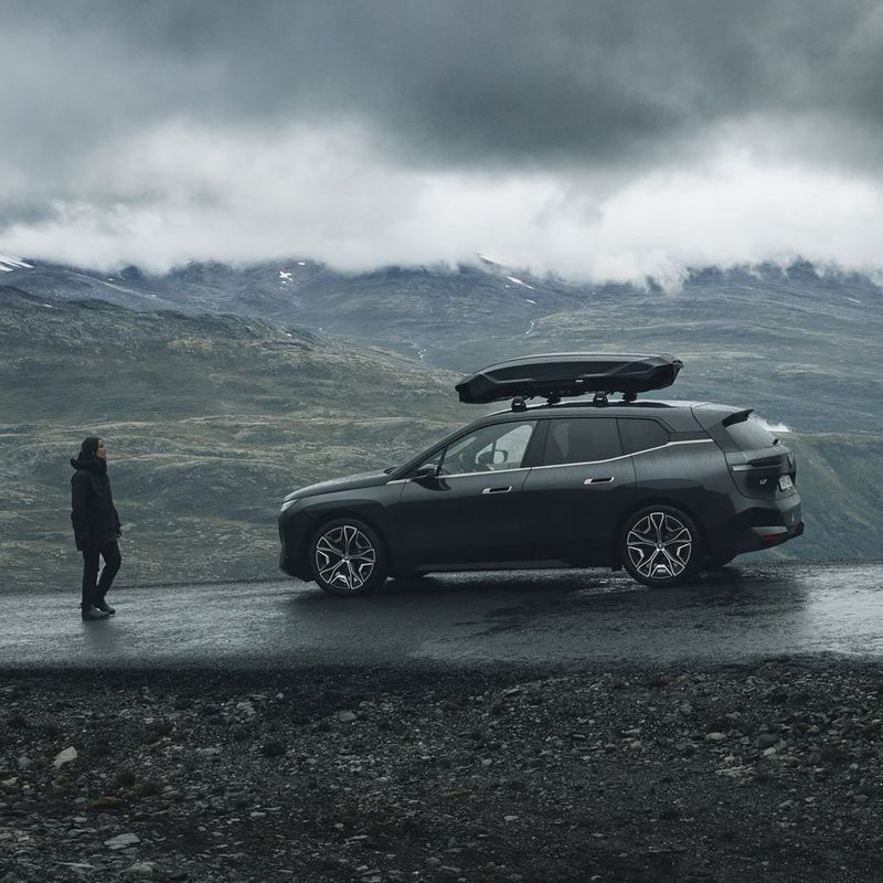 Thule Motion 3 XL black glossy roof box 7