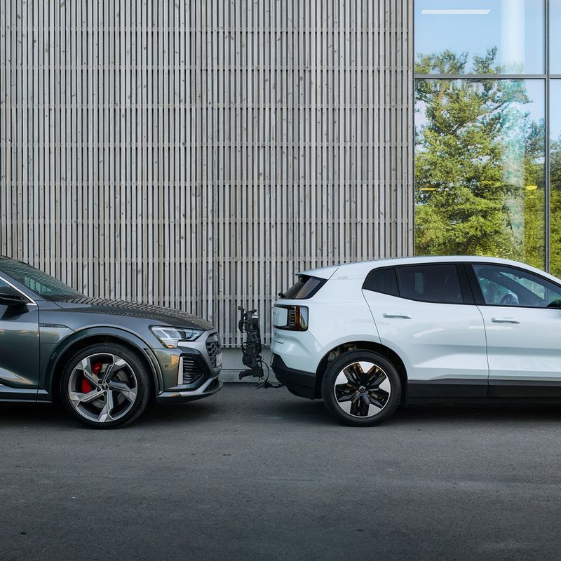 Thule OutPace 3Bike hitch rack black 11