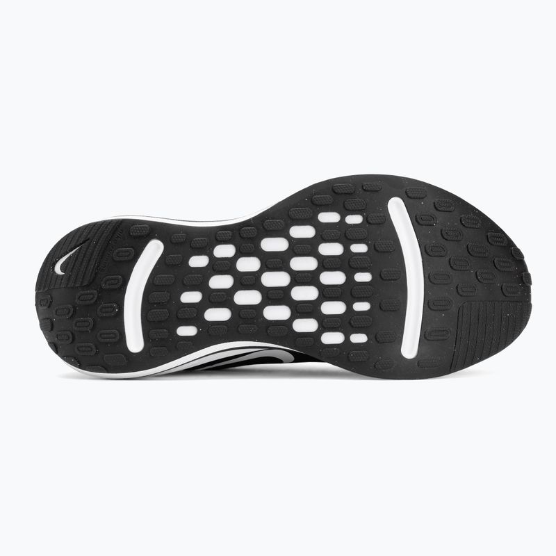 Women's running shoes Nike Journey Run black/white 4