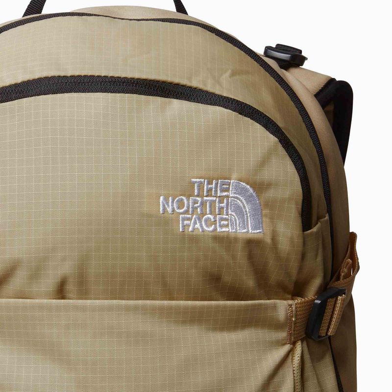 The North Face Basin 18 l khaki stone/desert rust hiking backpack 3