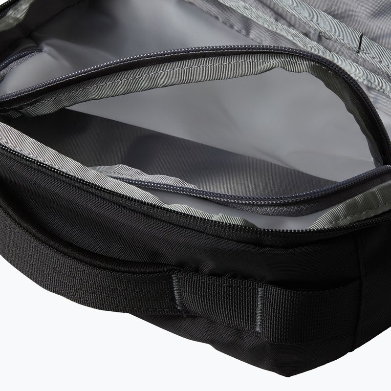 The North Face Base Camp Voyager Dopp Kit 4 l black/asphalt grey cosmetic bag 3