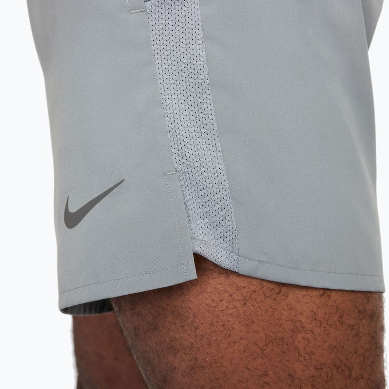 Men's shorts Nike Dri-Fit Challenger 5" 2in1 smoke grey/dark smoke grey 8
