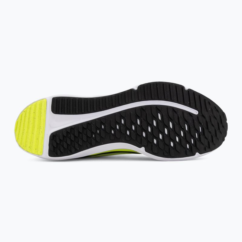 Children's shoes Nike Cosmic Runner black/volt/wolf grey 4