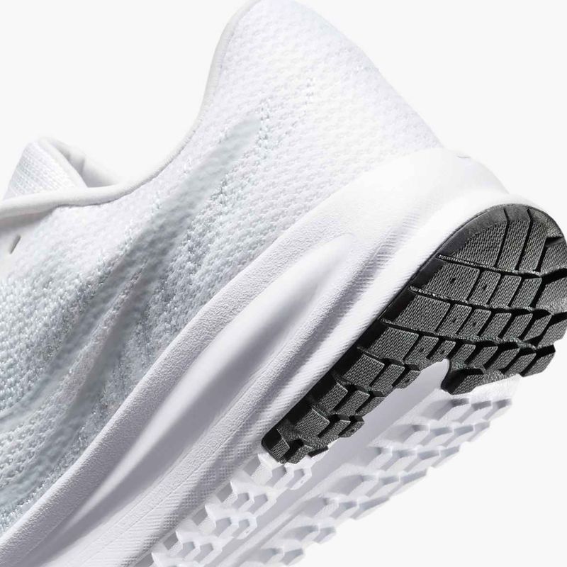 Nike Run Defy women's running shoes white / pure platinum / black 9
