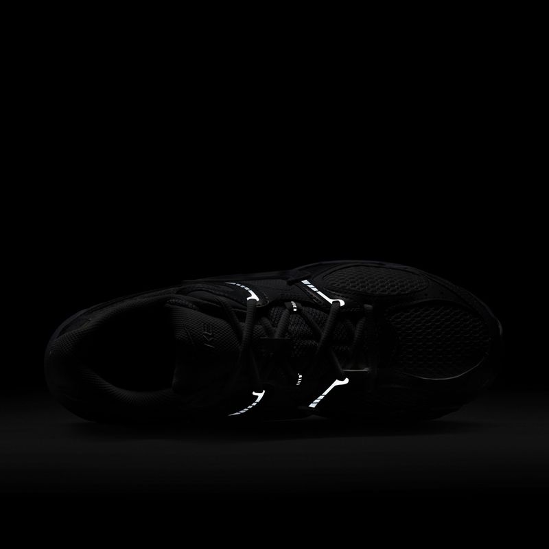 Men's shoes Nike V5 RNR white/black/metallic silver/white 7