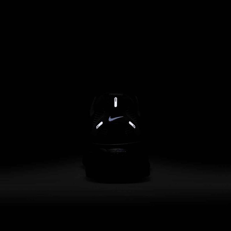 Men's running shoes Nike Vomero 18 black/dark smoke grey/light smoke grey/black 8