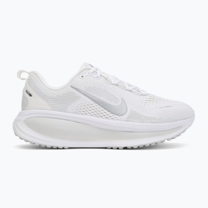 Women's running shoes Nike Vomero 18 white/photon dust/metallic silver 2