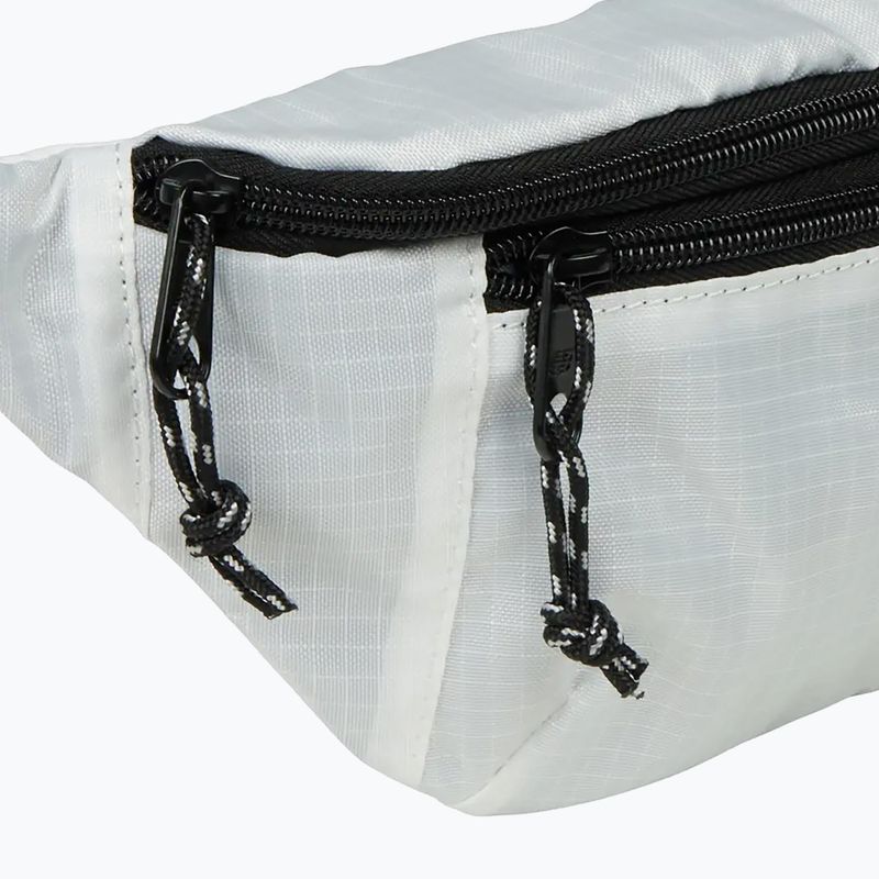New Balance Essential white kidney sachet 3