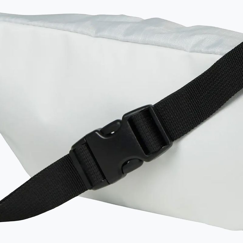 New Balance Essential white kidney sachet 5
