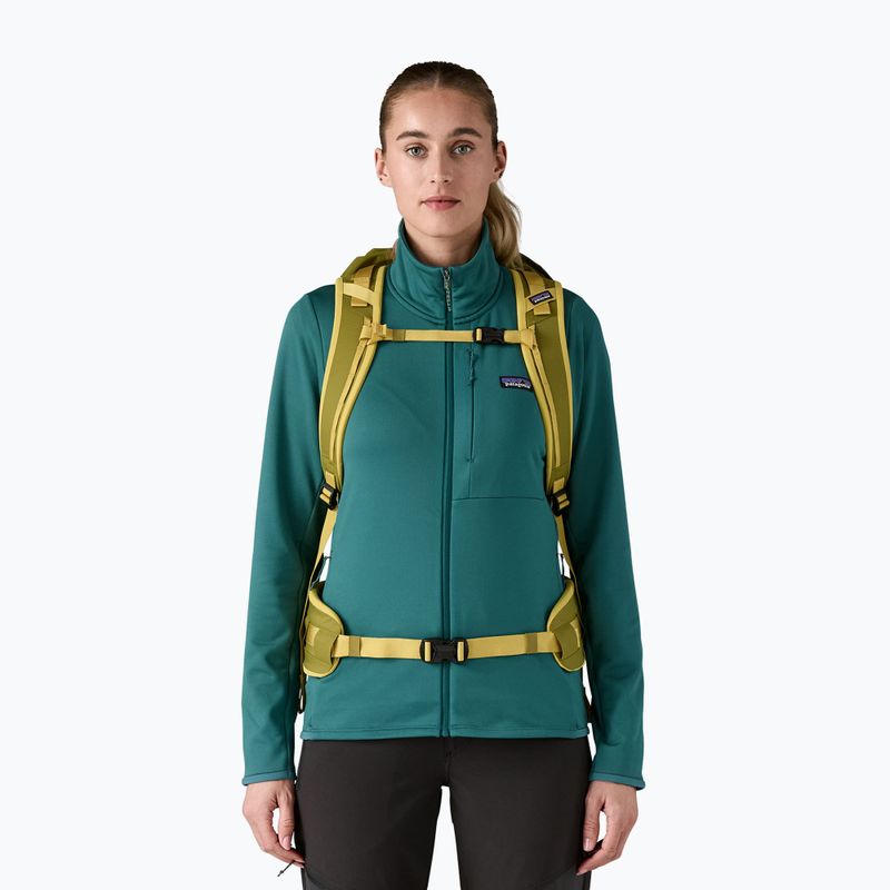 Patagonia Ascensionist 35 l S graze green hiking backpack 6