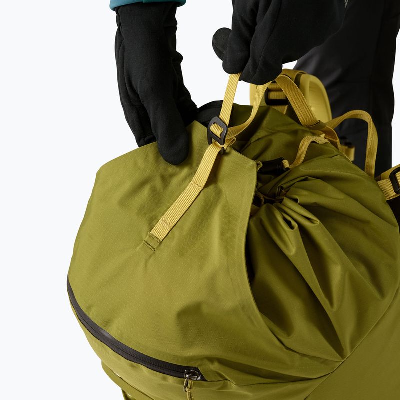 Patagonia Ascensionist 35 l S graze green hiking backpack 7