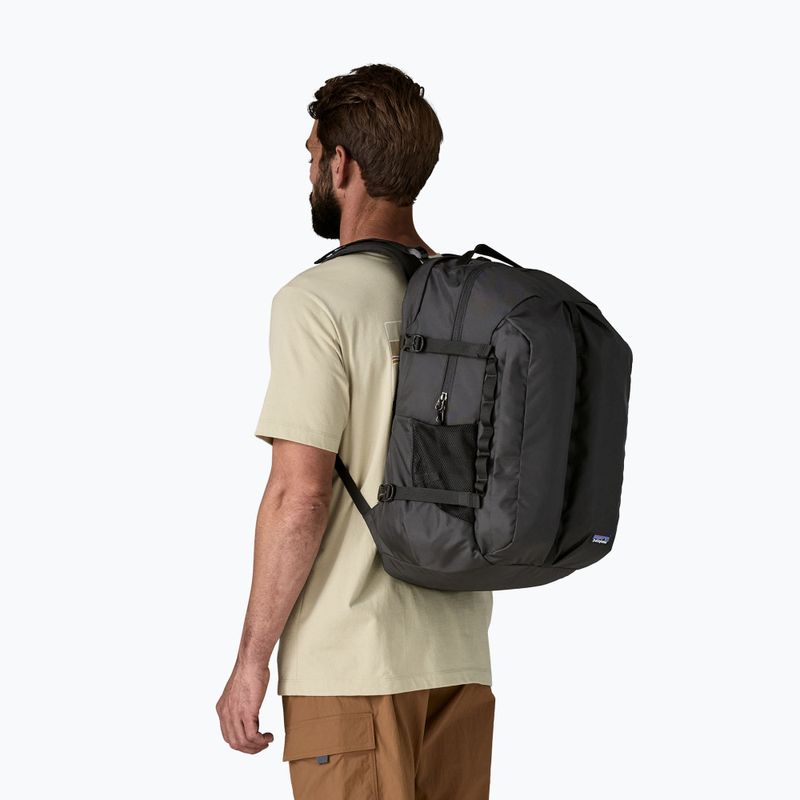 Hiking backpack Patagonia Refugio Day 32 l black 6