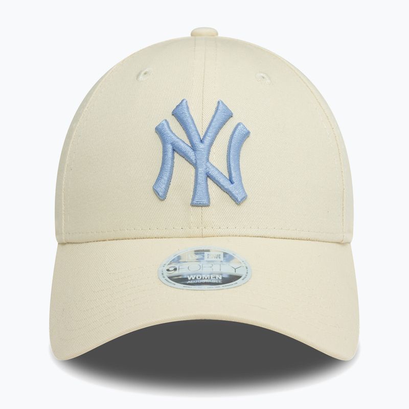 New Era League Essential 9Forty New York Yankees baseball cap light beige 2