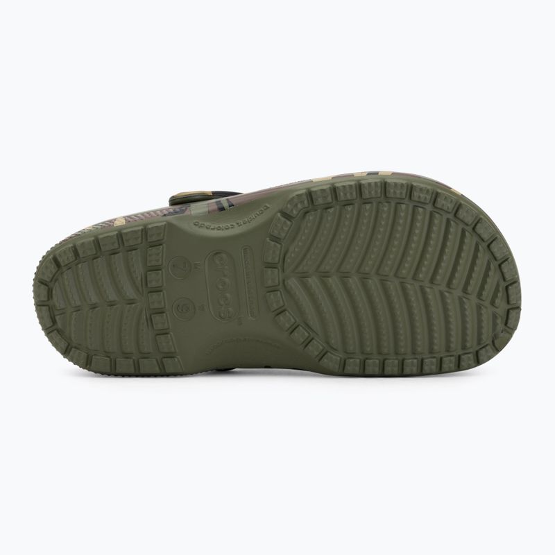 Slides Crocs Classic Camouflage army green/multi 5
