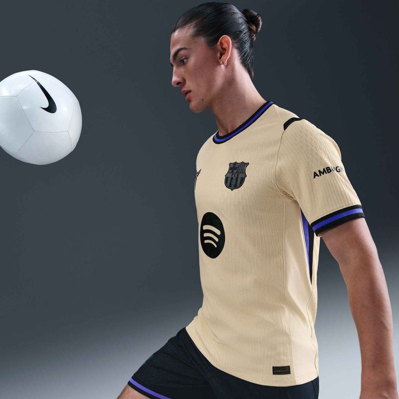 Men's football T-shirt Nike FC Barcelona 2025/26 Match Away team gold/team gold/persian violet/black 9