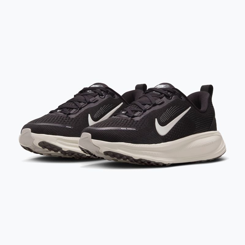 Children's running shoes Nike Vomero 18 black/coconut milk/iron ore/summit white 10