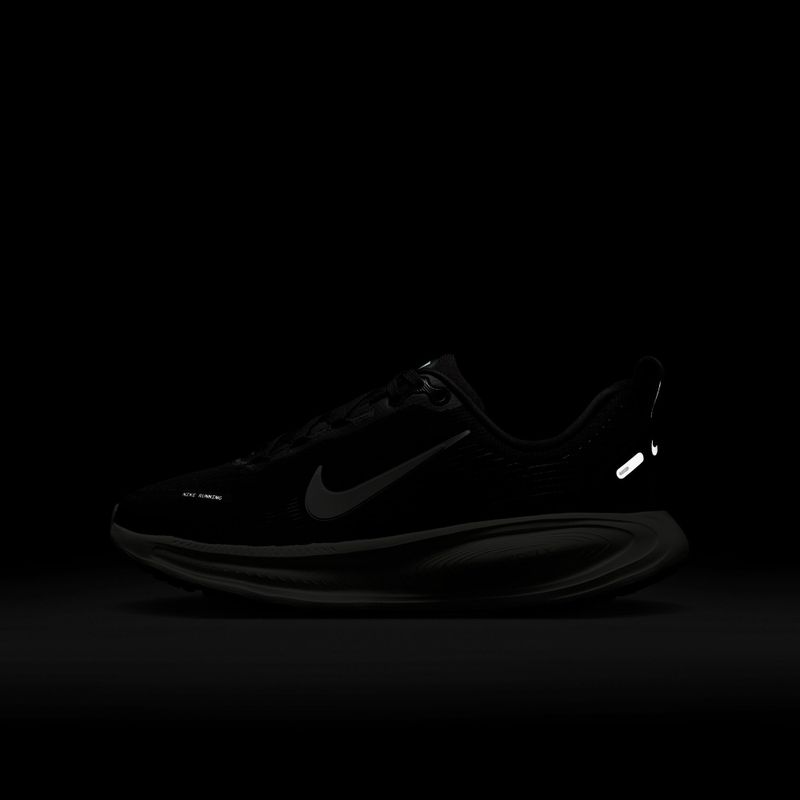 Children's running shoes Nike Vomero 18 black/coconut milk/iron ore/summit white 15