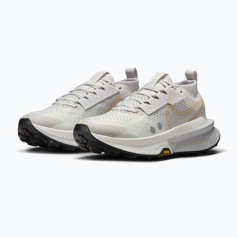 Nike Zegama 2 women's running shoes vast grey/sanddrift/summit white/black 3
