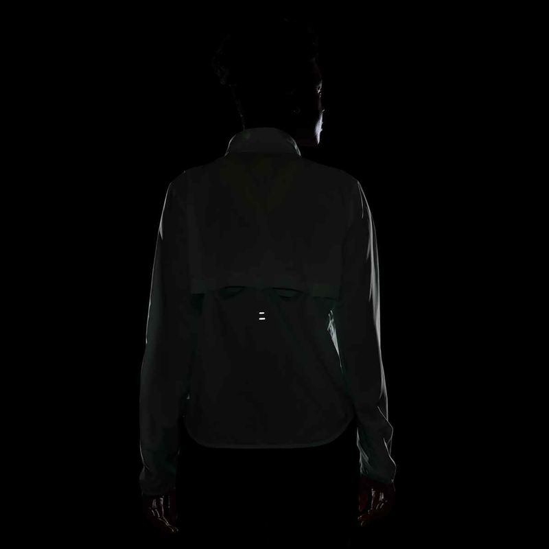 Nike Tempo Swoosh Run women's running jacket mint foam/white 4
