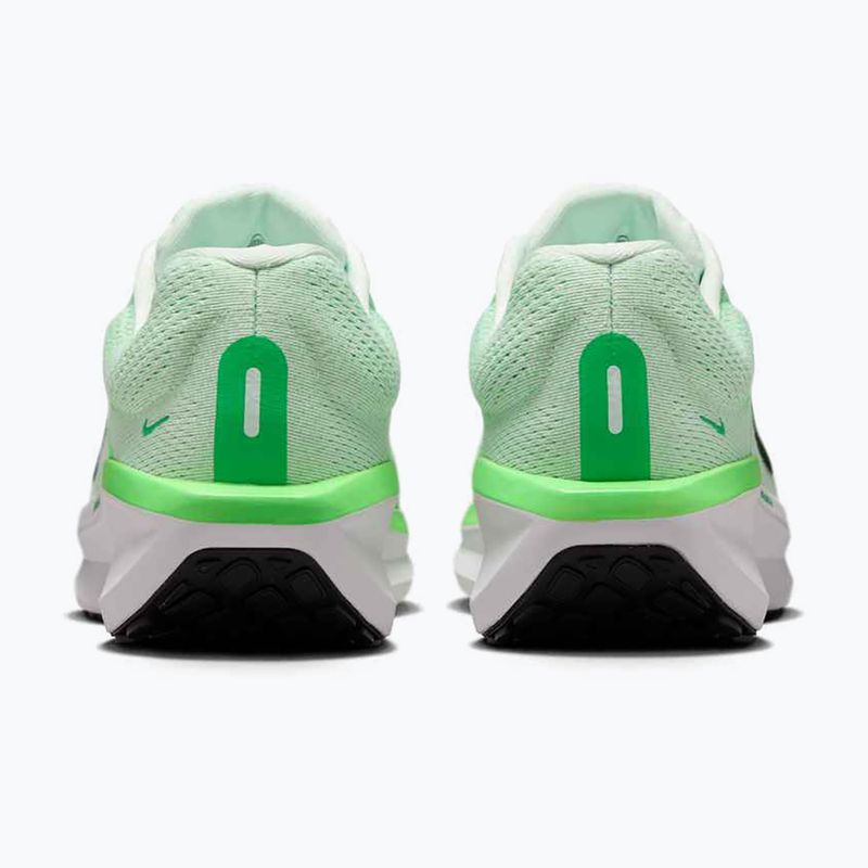 Men's running shoes Nike Winflo 11 barely green / black / green strike 4