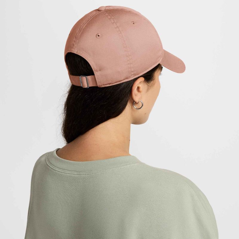 Nike Club Unstructured Futura Wash rose gold/white baseball cap 2