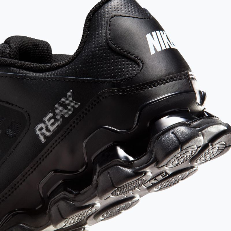 Women's training shoes Nike Reax 8 TR black/white 6