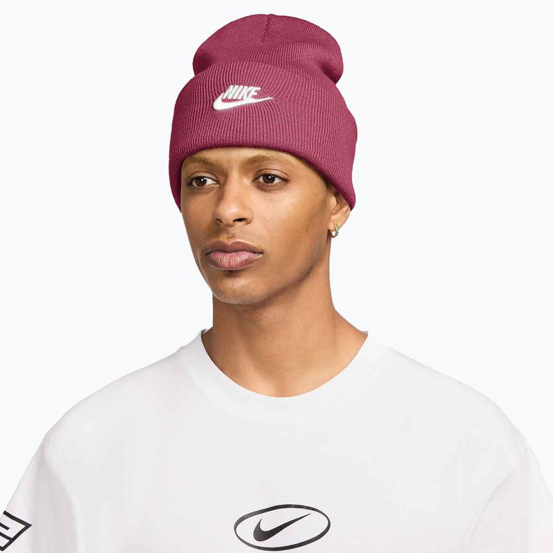 Winter hat Nike Peak Futura Beanie sweet beet/white