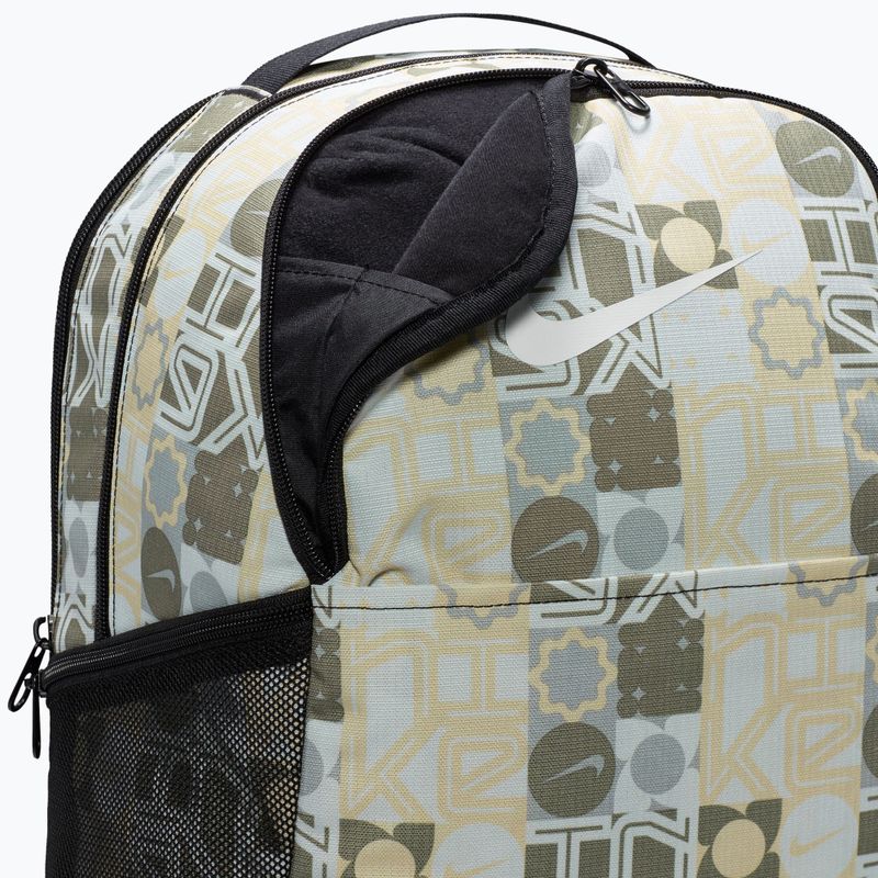 Training backpack Nike Brasilia 9.5 35 l off white/black/white 6