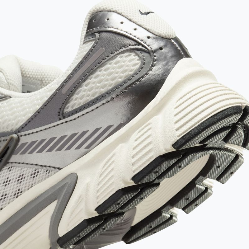 Men's shoes Nike V5 RNR phantom/pencil point/black 8