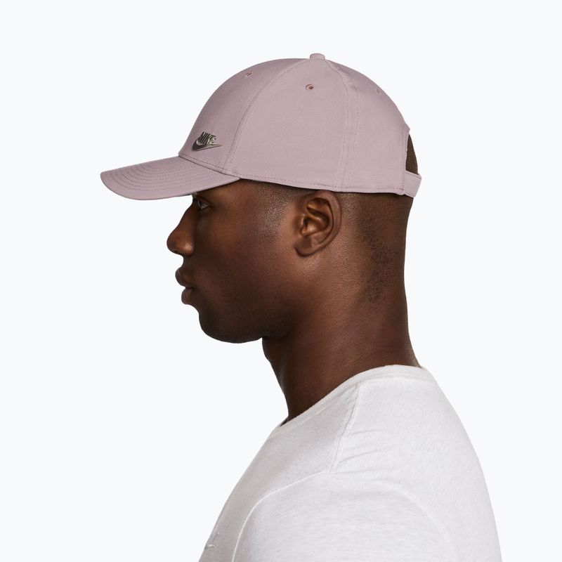 Baseball cap Nike Dri-Fit Club light violet ore/metallic silver 3