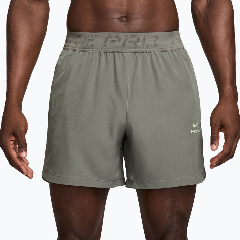 Men's shorts Nike Pro Training Dri-Fit 6" light army/light liquid lime 5