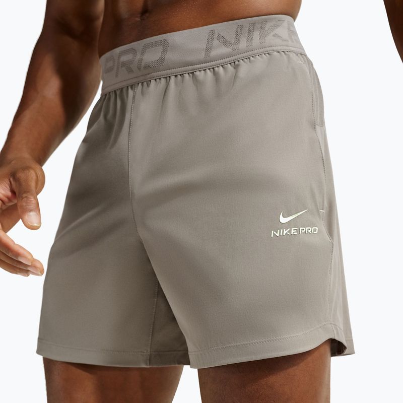 Men's shorts Nike Pro Training Dri-Fit 6" light army/light liquid lime 7