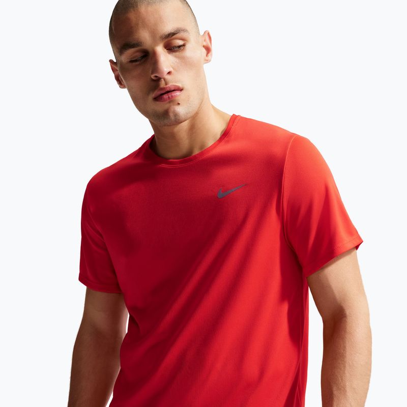 Men's running top Nike Miler Dri-Fit UV light crimson 4
