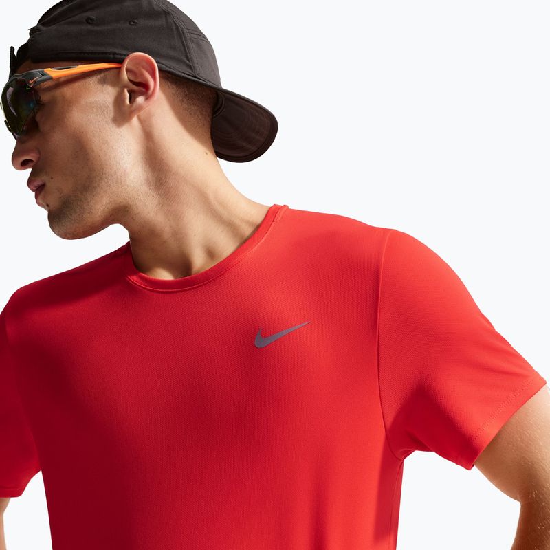 Men's running top Nike Miler Dri-Fit UV light crimson 5