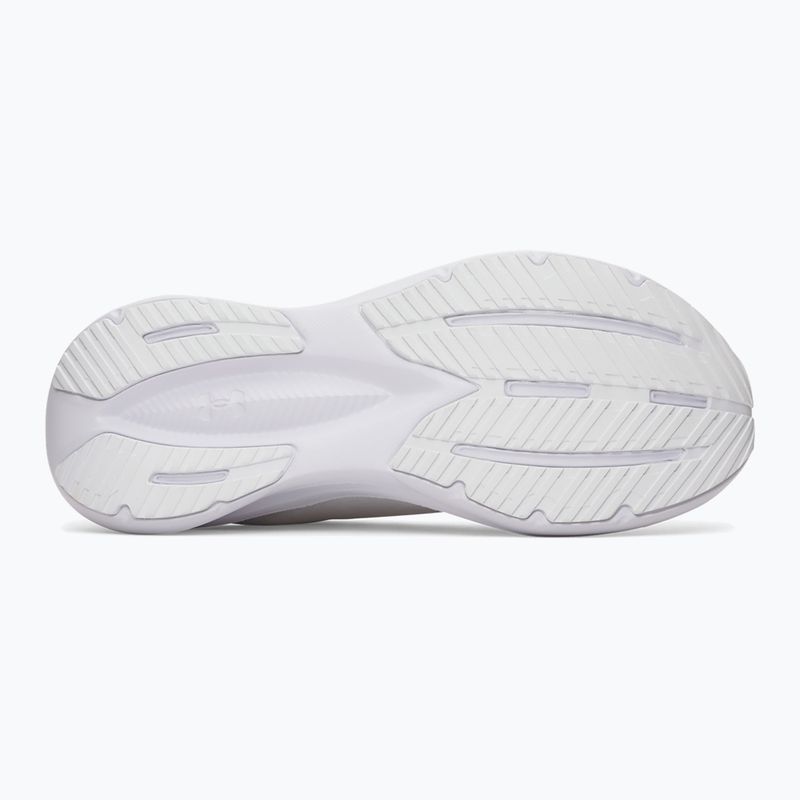 Women's running shoes Under Armour Chase white/white/iridescent 4