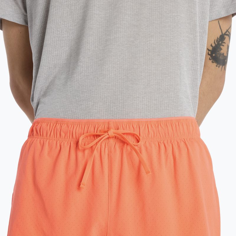Men's shorts New Balance RC Seamless 5" tangerine heat 4