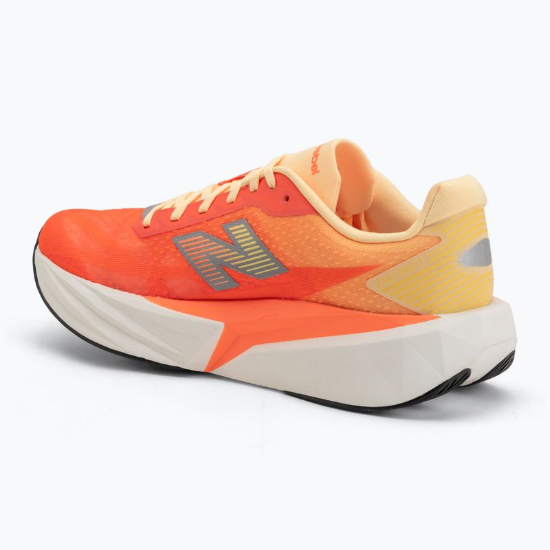 Men's running shoes New Balance FuelCell Rebel V5 tangerine heat/silver metallic 3