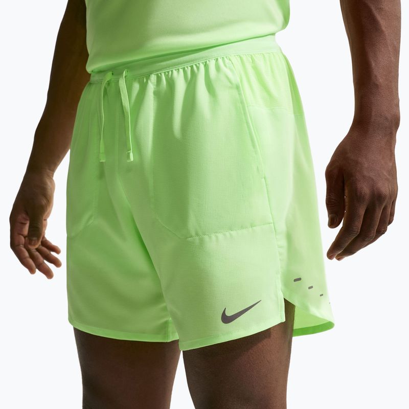 Men's running shorts Nike Stride Dri-Fit 2in1 7" lime blast