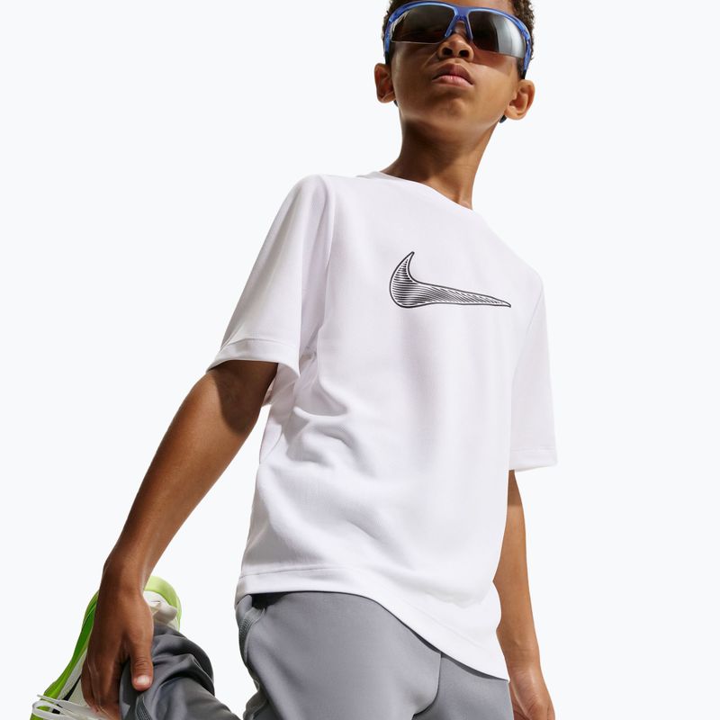 Children's T-shirt Nike Multi Dri-Fit white/black 4