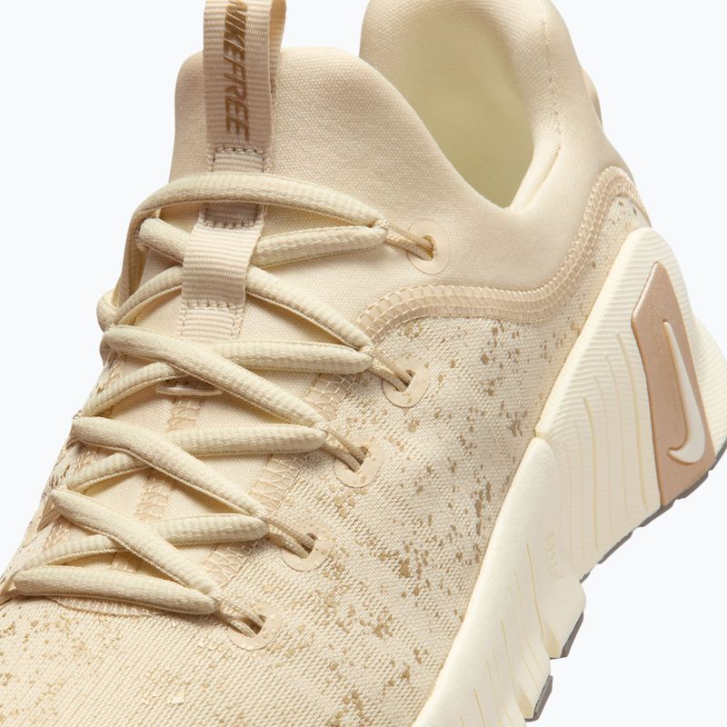 Women's training shoes Nike Flex Train SE light khaki/coconut milk/cave stone 7