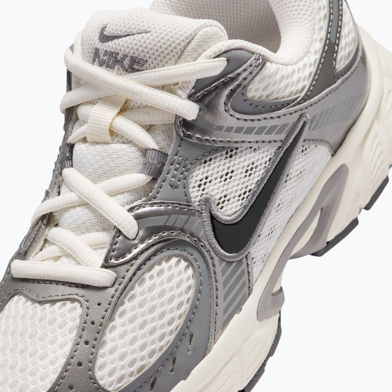 Children's shoes Nike V5 RNR phantom/pencil point/black 8