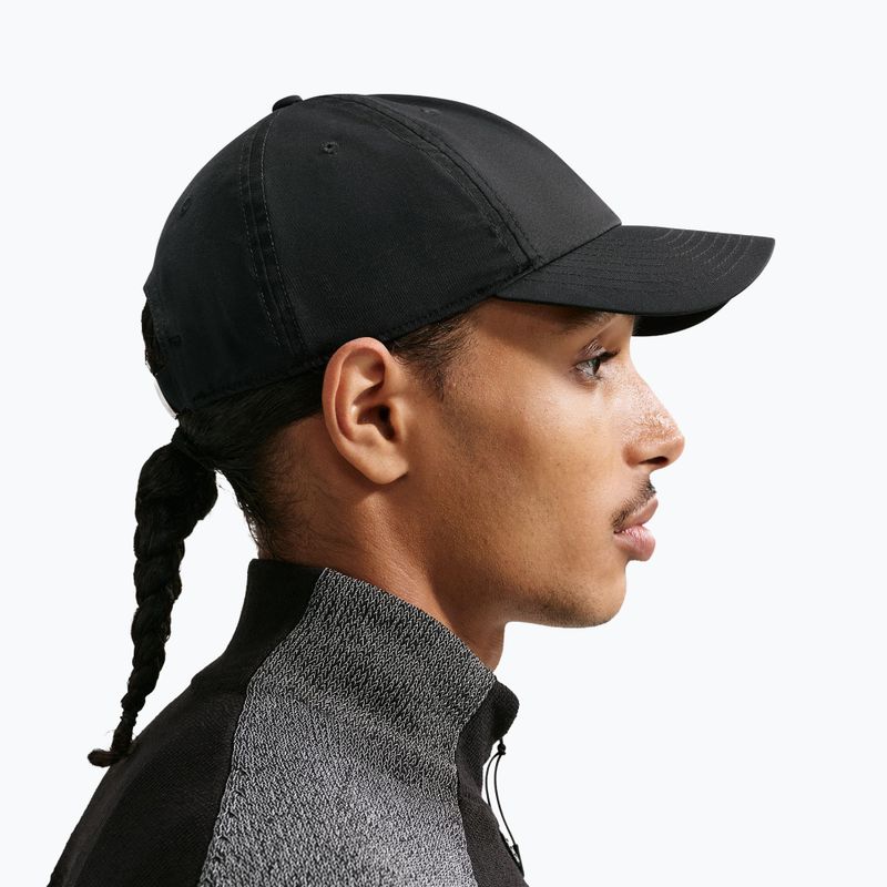 Baseball cap Nike Dri-Fit Club Unstructured Metal Swoosh 2026 black/metallic gold 6
