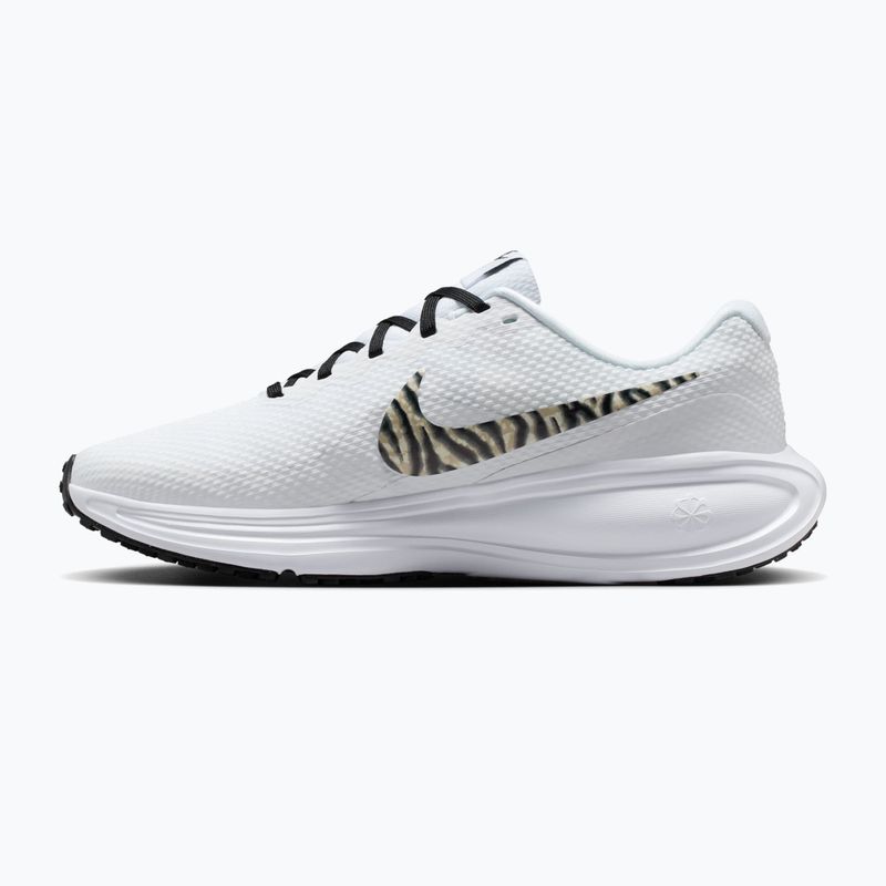 Women's running shoes Nike Revolution 8 white/metallic gold/black 2