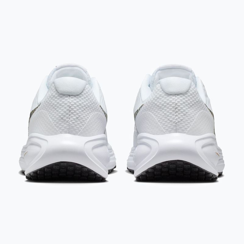 Women's running shoes Nike Revolution 8 white/metallic gold/black 4